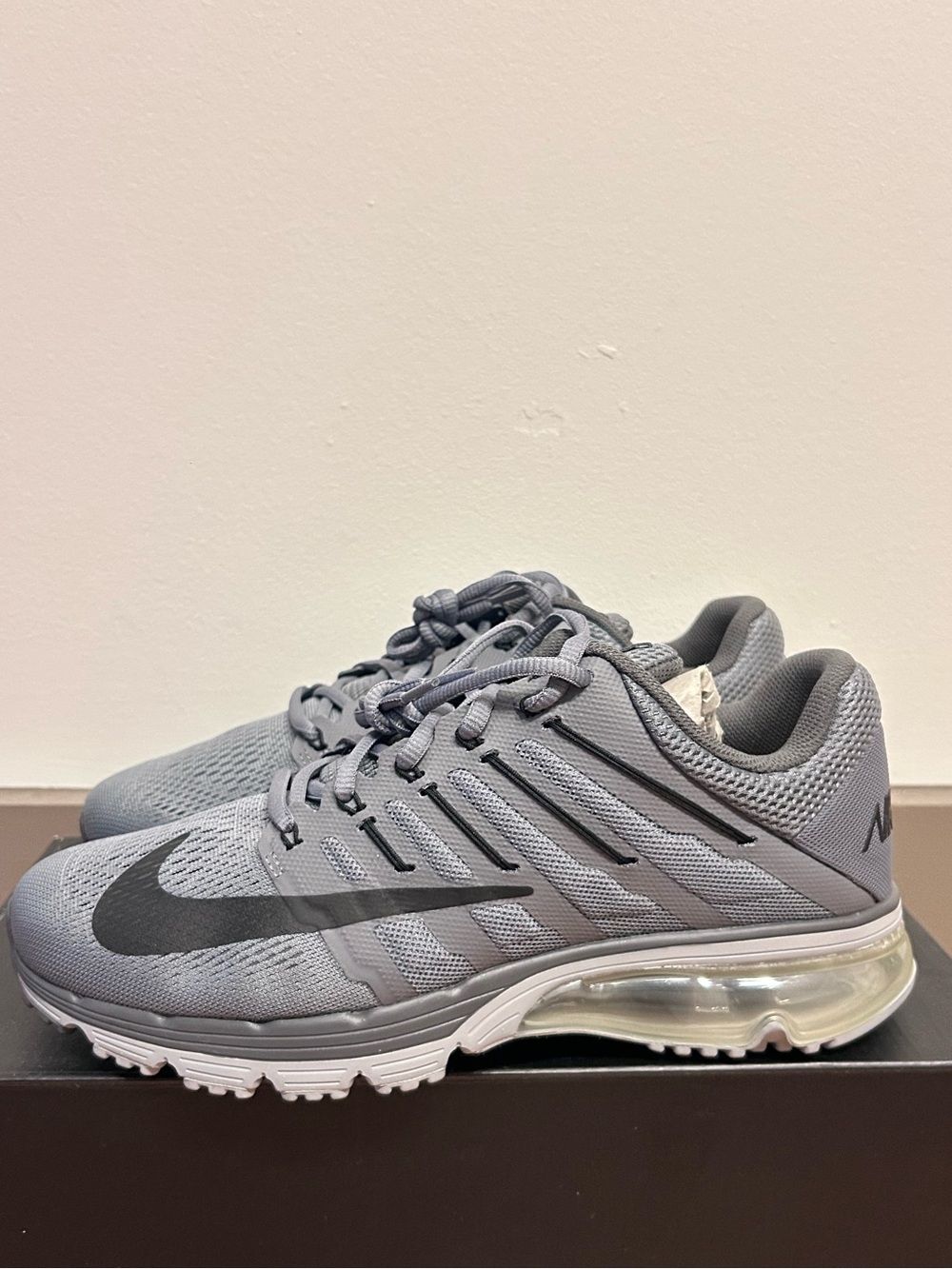 Nike Men’s Gray and Black Air-Max Sneakers - Picture 2 of 6
